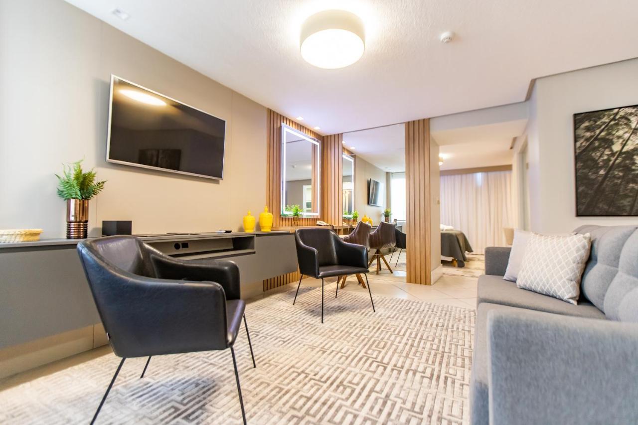 Delupo Hotel - Livin Studios Criciuma  Ngoại thất bức ảnh