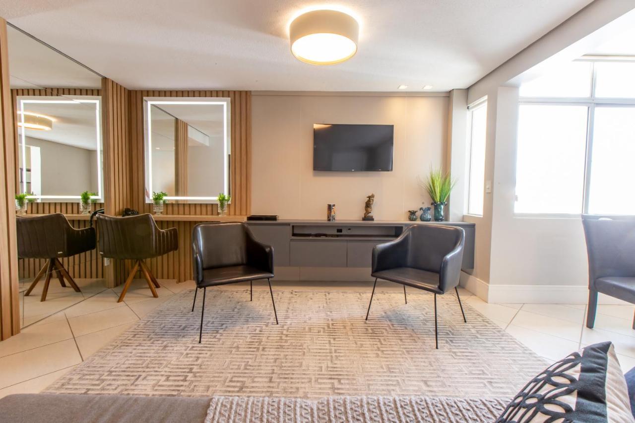 Delupo Hotel - Livin Studios Criciuma  Ngoại thất bức ảnh
